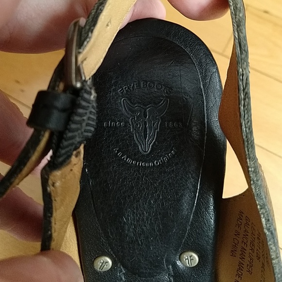 Frye Reese Multi Sling 7.5 - Picture 4 of 8